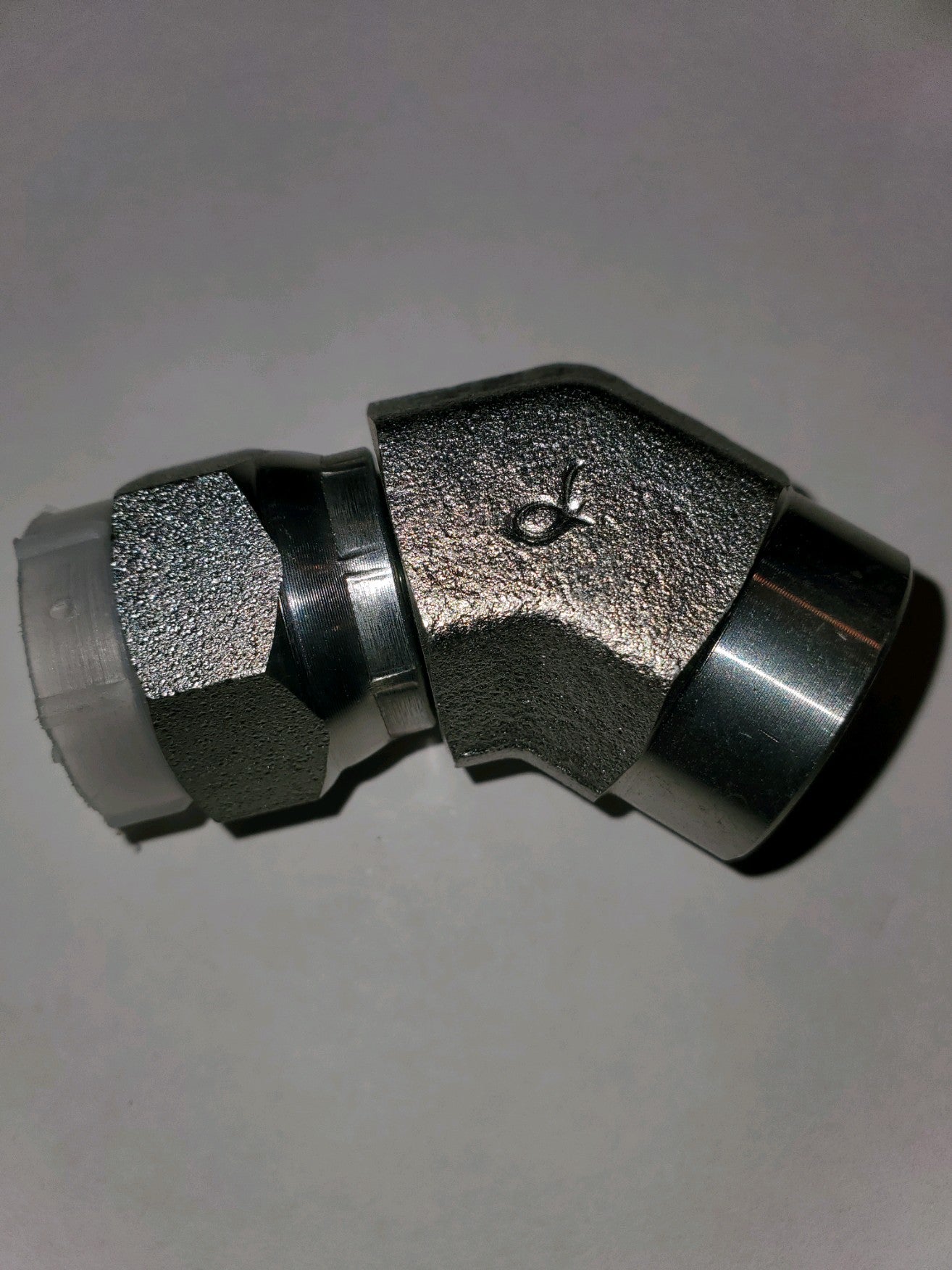 45 DEG SWIVEL ELBOW by HOSETRACT